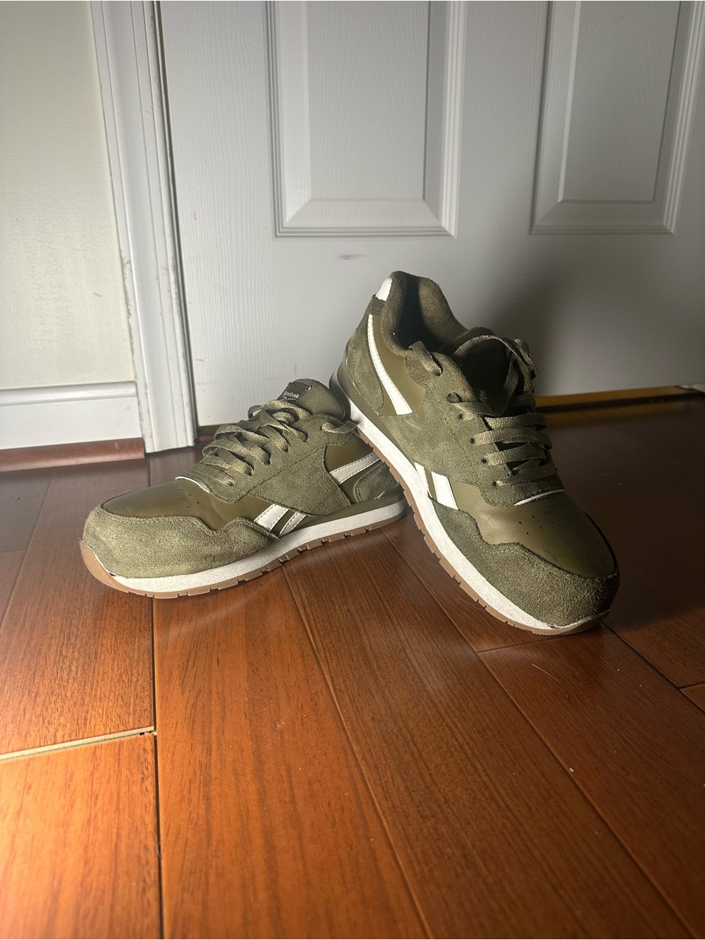 Reebok Classic Harman Run Men's Shoes Size 9M Army Green/White